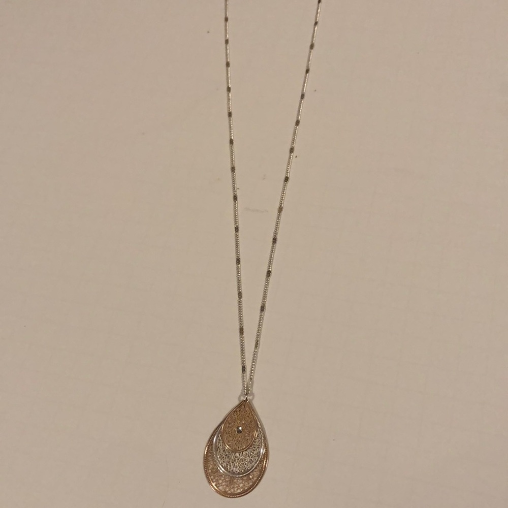 Sterling silver and rose gold metal necklace